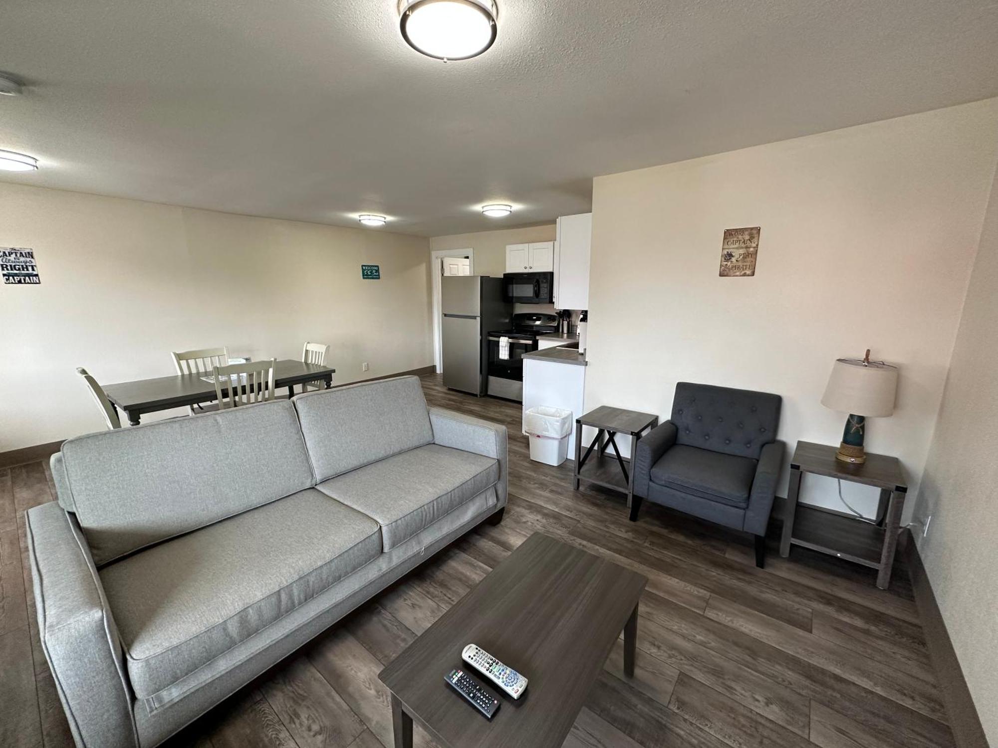 Coastal Inn And Suites Лонг-Бич Экстерьер фото